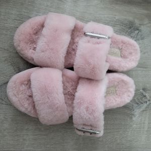 Ugg slides
